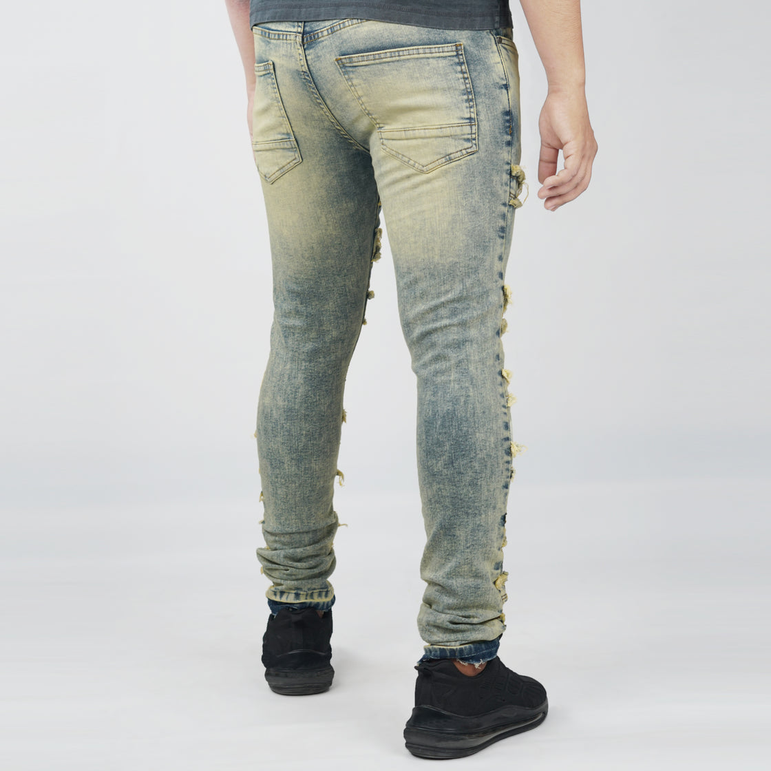 MENS FRAYED FABRIC PATCH TRIM PANTS (DENIM)