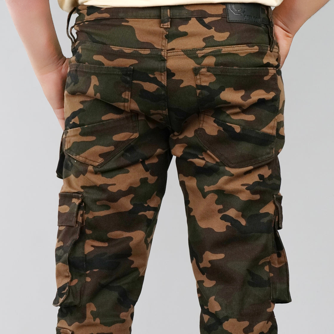 MEN MULTI CARGO PANTS