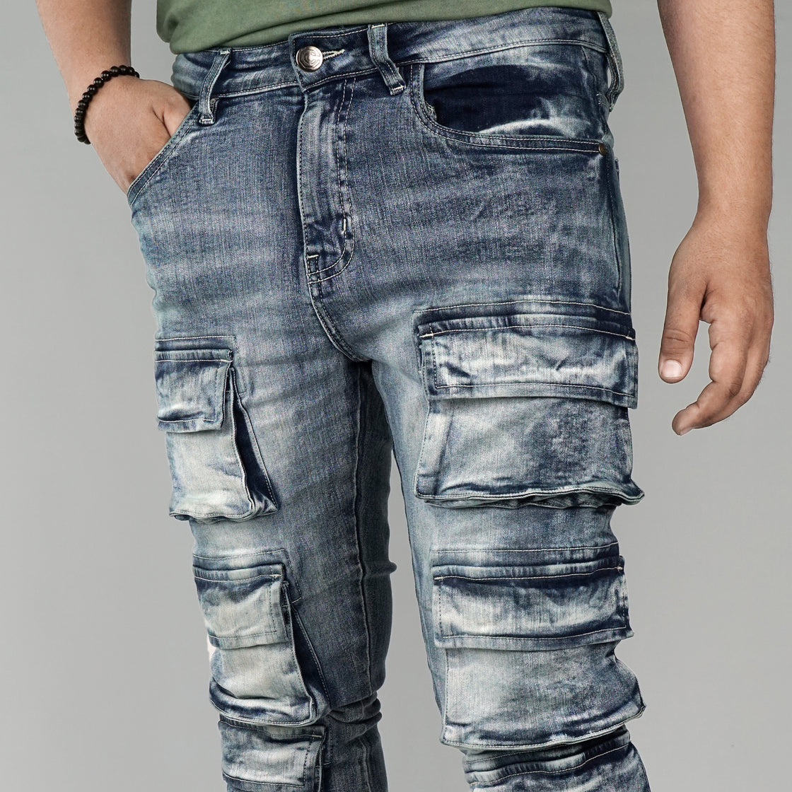 MEN MULTI CARGO JEANS