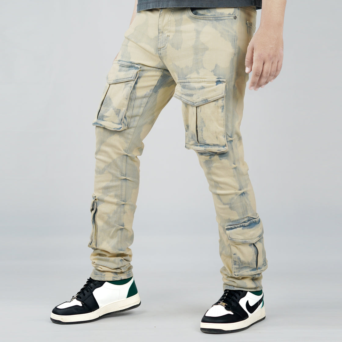 MENS PINCHED SEAM MULTI CARGO JEANS