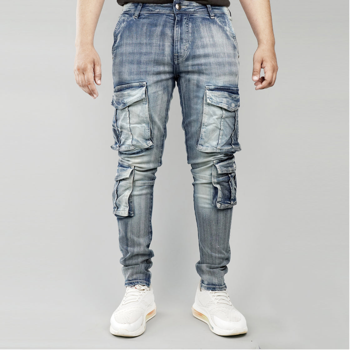 MEN JEANS WITH 4 CARGO POCKETS