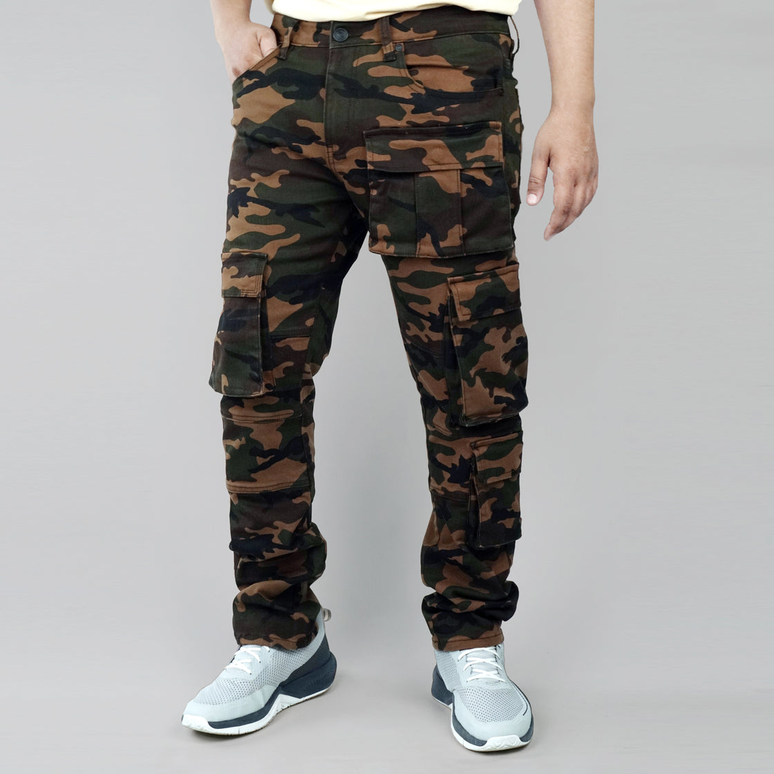 MEN MULTI CARGO PANTS