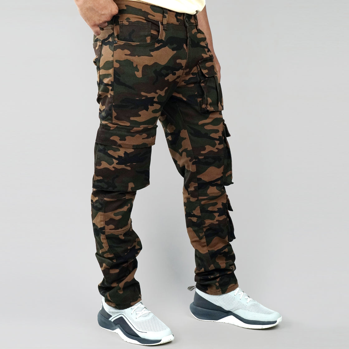 MEN MULTI CARGO PANTS