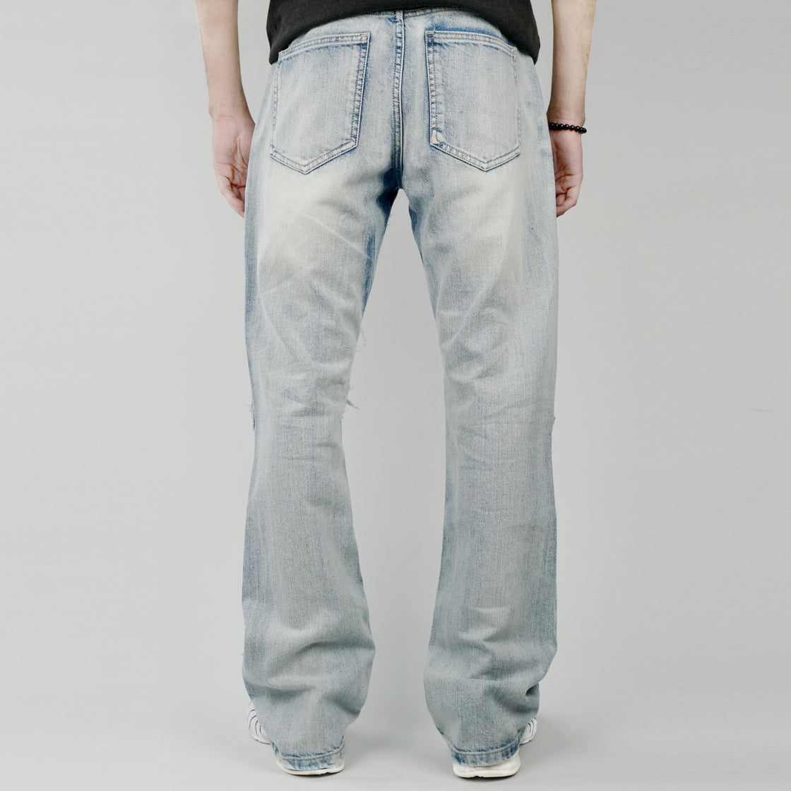 MEN PATCH FLARE JEANS